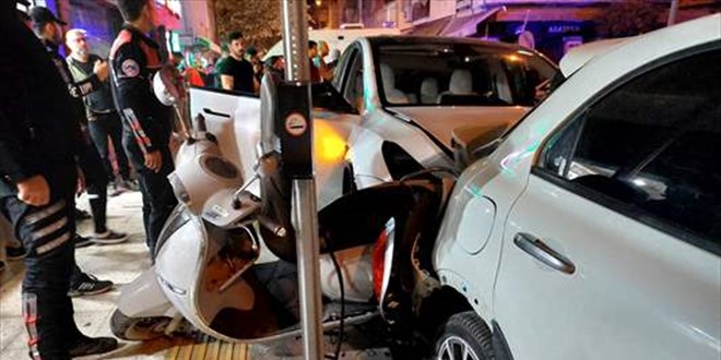 Yalova'da biri polise ait 6 aracn kart kazada 2'si polis 4 kii yaraland