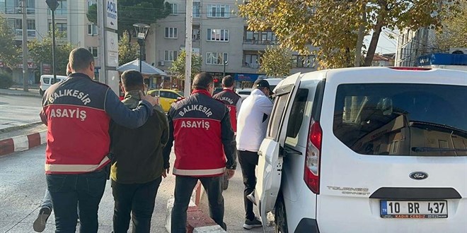 'MT grevlisiyiz, polisiz' diye kandrdklar iftin evini, yazln ve i yerlerini sattrdlar