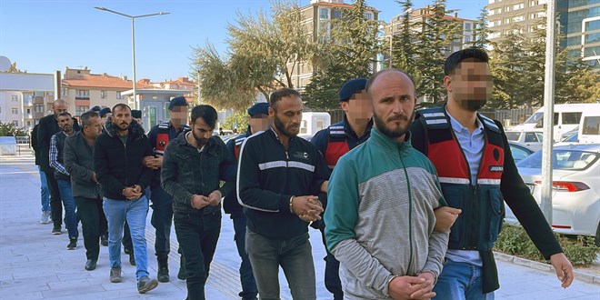 Nide'de uyuturucu operasyonunda 21 zanl yakaland