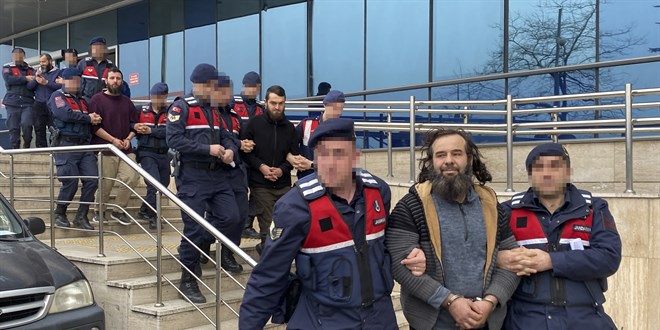 Zonguldak'ta DEA operasyonunda yakalanan phelilerden 4' tutukland