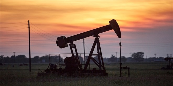 Brent petroln varil fiyat 82,32 dolar