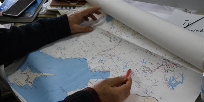 Adana'nn evresi deprem retebilecek faylarla evrili