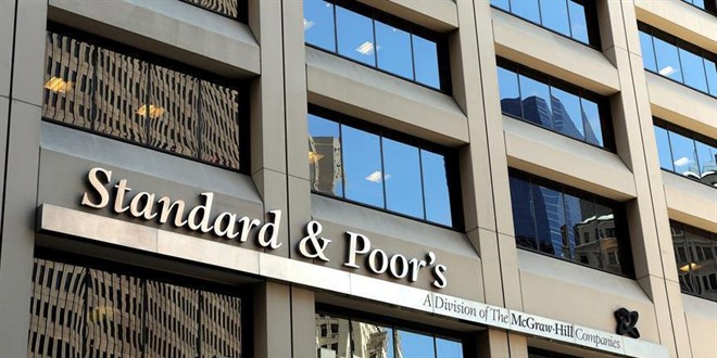 S&P, Trkiye'nin kredi notunu ykseltti