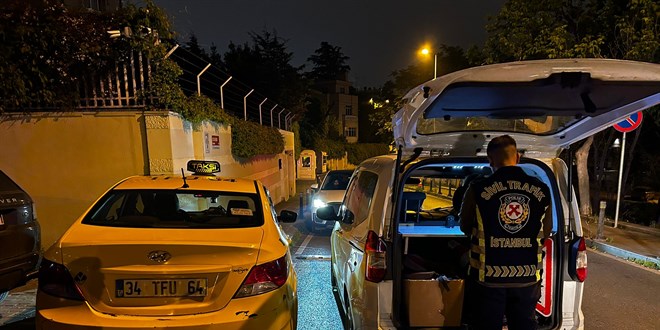 Kadn mterilerini darbeden taksi ofr trafikten men edildi