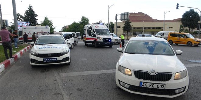 Malatya'daki trafik kazasnda 2 polis memuru yaraland