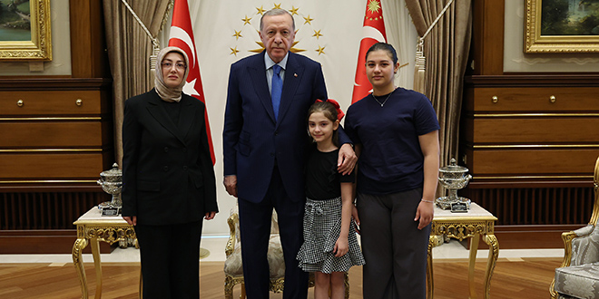 mer elik: Cumhurbakan Erdoan, Aye Ate'i kabul ediyor