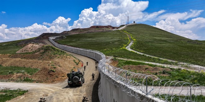 Van-ran snrnda ina edilen gvenlik duvarnn 173 kilometresi tamamland