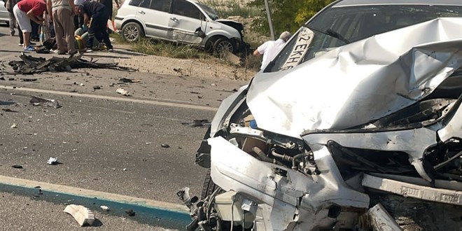 Konya'da zincirleme kaza: 1 l, 5 yaral