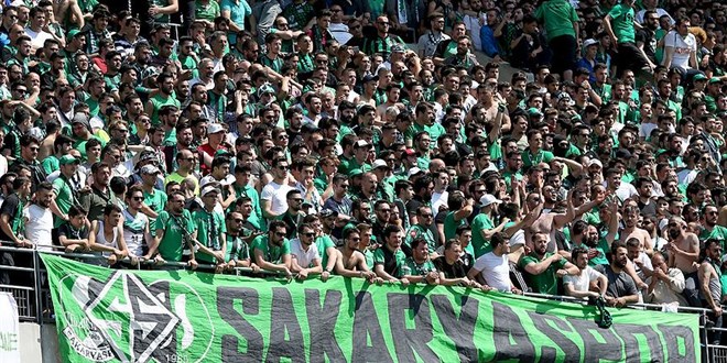 Sakaryaspor'un transfer yasa resmen kalkt