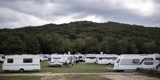 Kocaeli'de karavanlara park yasa