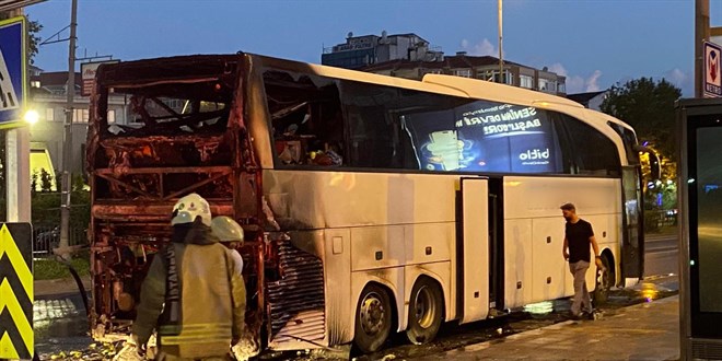 Beikta'ta seyir halindeki otobste yangn kt