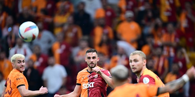 Galatasaray 15 sezon sonra ligde 5'te 5 yapt