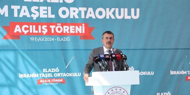 Bakan Tekin: 5 yldzl otellerle yarabilecek okullarmz var