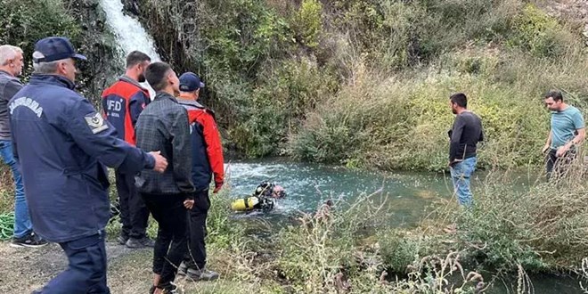 ki ocuunu boulmaktan kurtard, kendisi ld