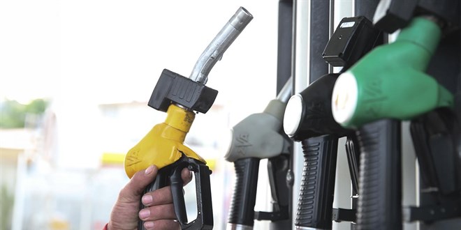 Benzine zam geliyor