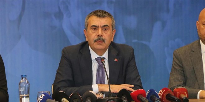 Bakan Tekin: Eitim yntemimizi deitirmemiz lazm