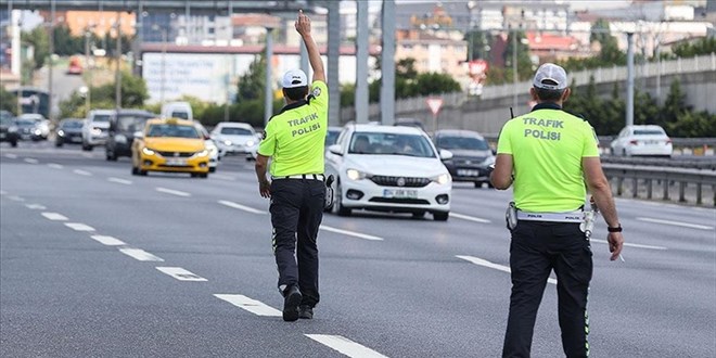 stanbul'da yarn baz yollar trafie kapatlacak