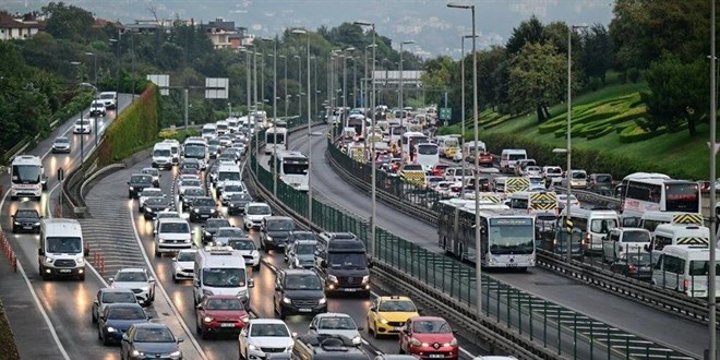 stanbul'da pazartesi trafii