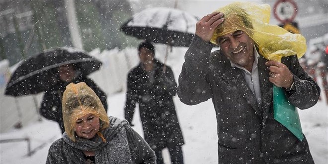 Meteoroloji'den 7 kente 'sar' uyar: Kar ve saanak geliyor