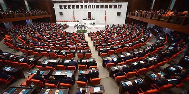 TBMM Genel Kurulunda CHP, Y Parti ve Saadet Partisinin grup nerileri kabul edilmedi