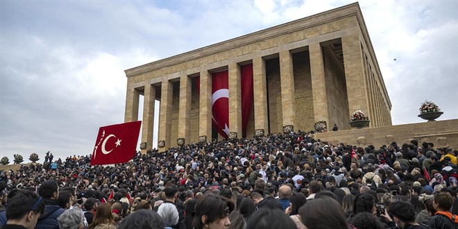 Ders kitaplarndaki Atatrk portresi Antkabir'de sergilenecek