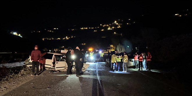 Rize'de zincirleme trafik kazas: 2 kii ld, 8 kii yaraland