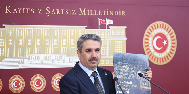 AK Parti'li Alkay: Depremin izlerini silmek iin almalar devam ediyor