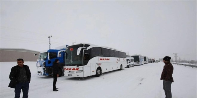 Malatya-Kayseri kara yolu ulama kapand