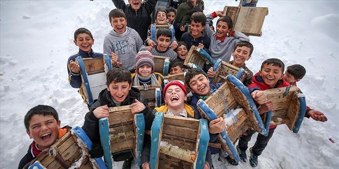 Erzincan'da kar nedeniyle okullar yarn da tatil edildi