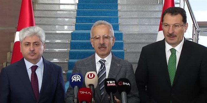 Bakan Uralolu aklad: Akyaz-Ankara arasna yeni otoyol