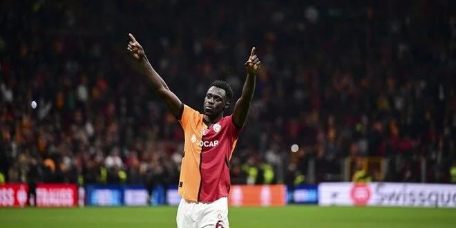 Galatasaray'da Davinson Sanchez oku: Devam edemedi