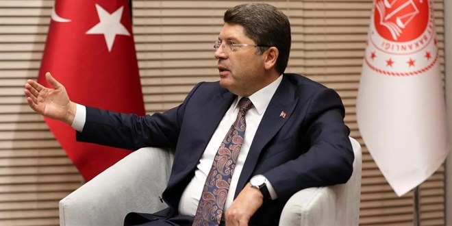 Bakan Tun: 17-25 Aralk, kumpastan te bir darbe giriimiydi