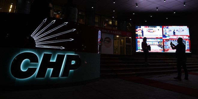 'CHP anketlerde ikinci sraya indi'