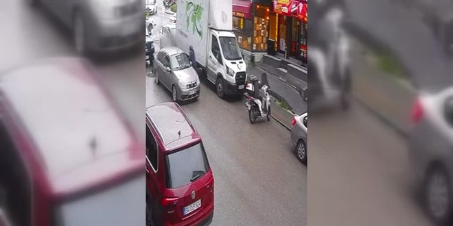 Pendik'te trafikte kan bakl kavgada 1 kii ld