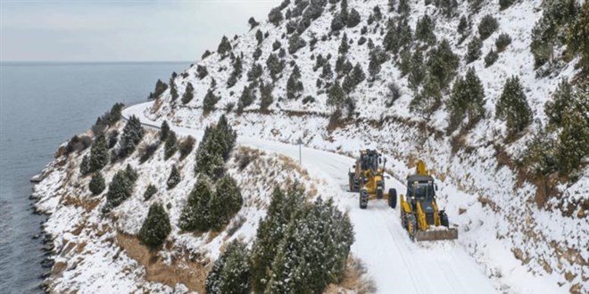 Van'da kardan kapanan 463 yol ald