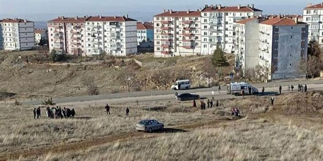 13 yandaki ocuk sokak kpeklerinin saldrsna urad