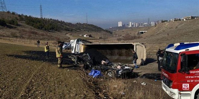 Ankara'da feci kaza: 3 belediye personeli yaamn yitirdi