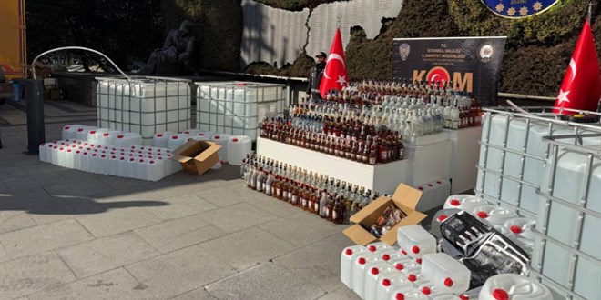 stanbul'da 32 bin 862 litre kaak alkol ele geirildi