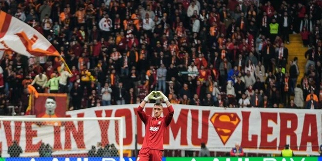 Muslera Galatasaray tarihine geti