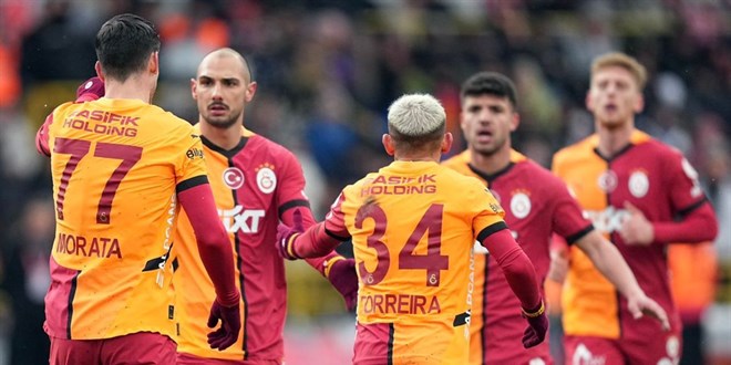 Galatasaray'n UEFA listesine ekleyecei 3 isim belli oldu!