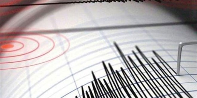 Elaz'da deprem oldu! 3,9 ile sallandlar