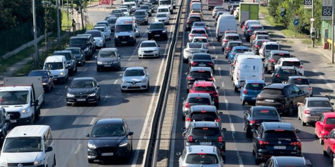 stanbul trafiinde artan manzara