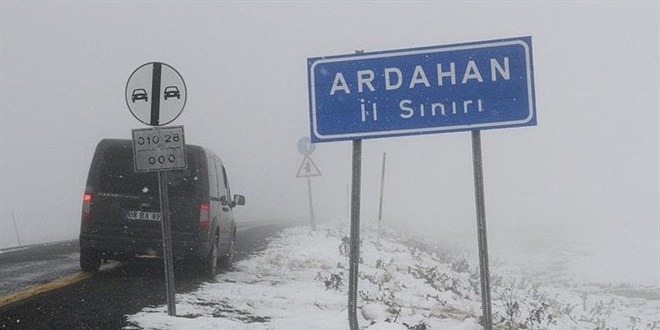 Ardahan'da 4 ilede eitime kar engeli