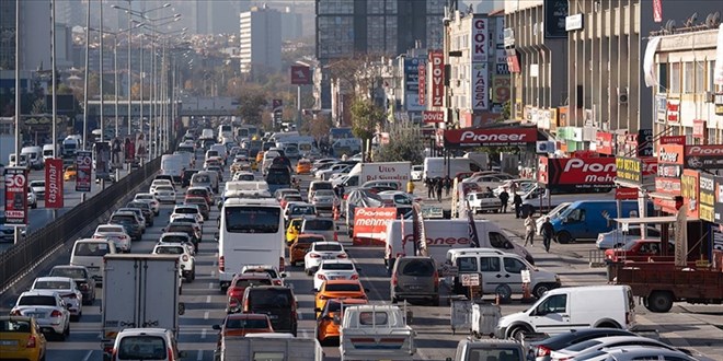 Bir il daha listeye girdi! Trafikte en ok vakit kaybeden ehirler