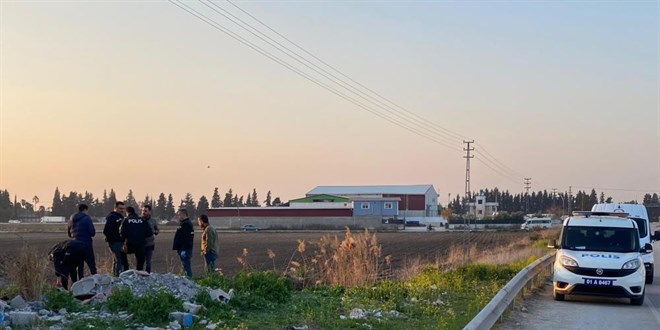 Arac arza yapan vatanda fark etti: Yere yatanda insan kemikleri bulundu