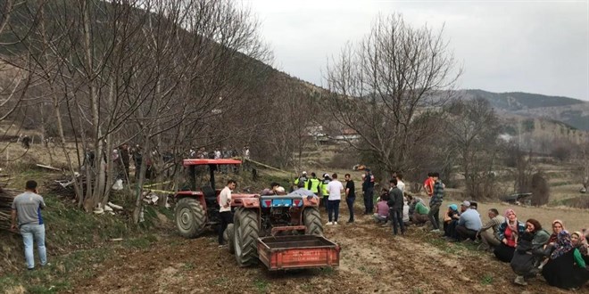 Kastamonu Tosya'da traktr devrildi: 1 l