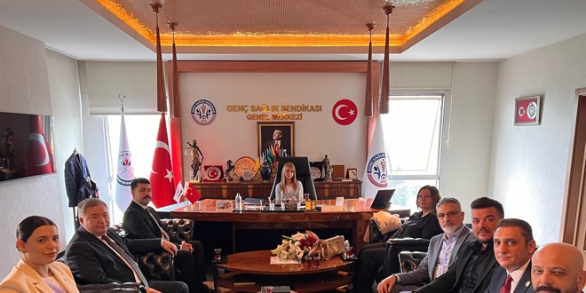 23 Nisan'da Şehit Kızı Makamda Ağırlandı