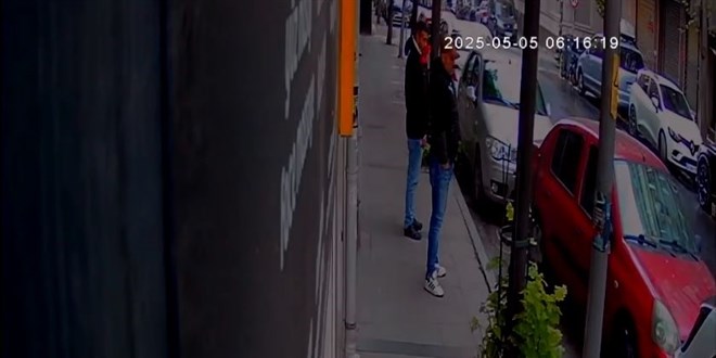 Kaçırmaya çalıştıkları kadını direnince öldürdüler