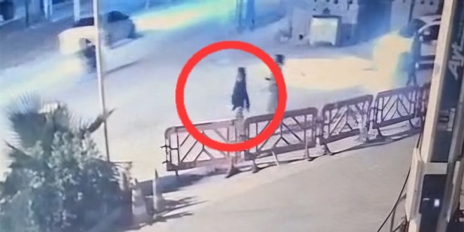 Tartıştığı eski kocasını sokak ortasında ayağından vurdu