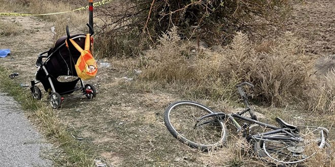 Sinop'ta Otomobil Bisiklete Çarptı: 2 Çocuk Yaralı
